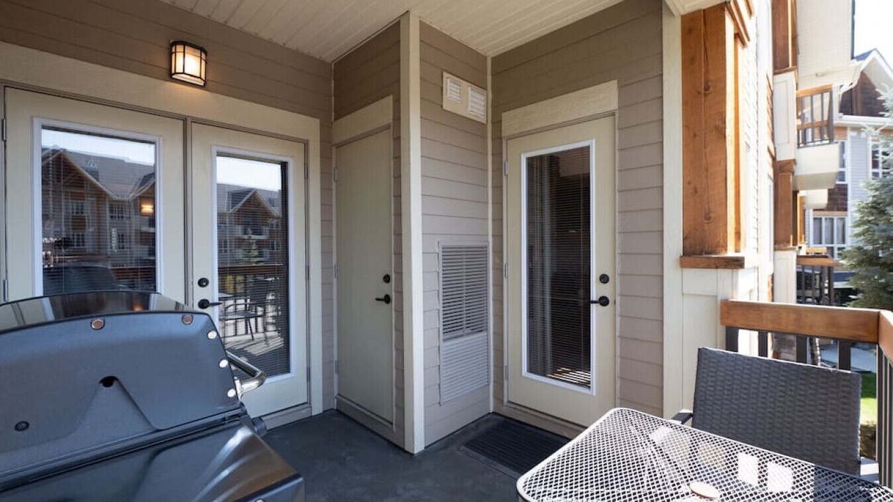Photo of Patio Balcony in East Kootenay