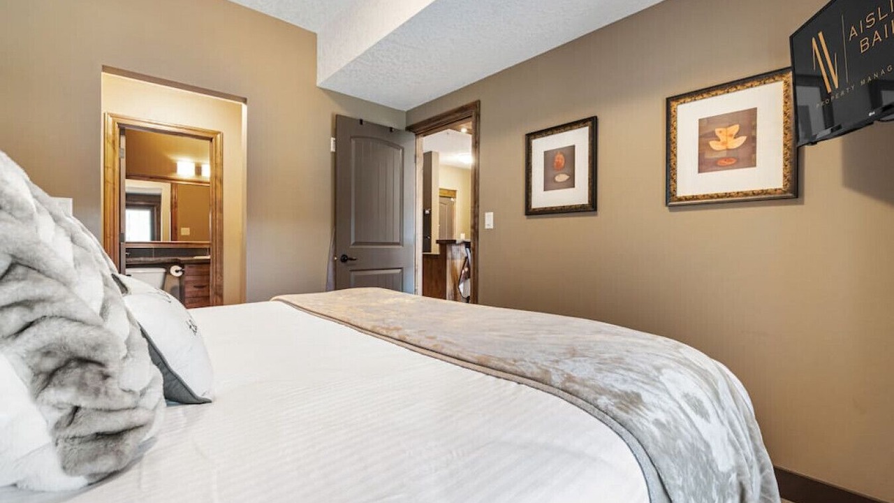 Photo of Bedroom in East Kootenay