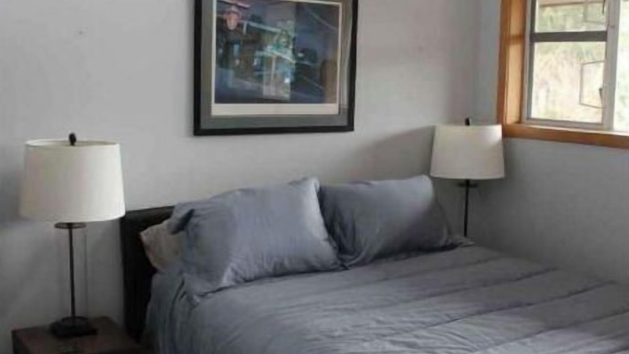 Photo of Bedroom in Courtenay