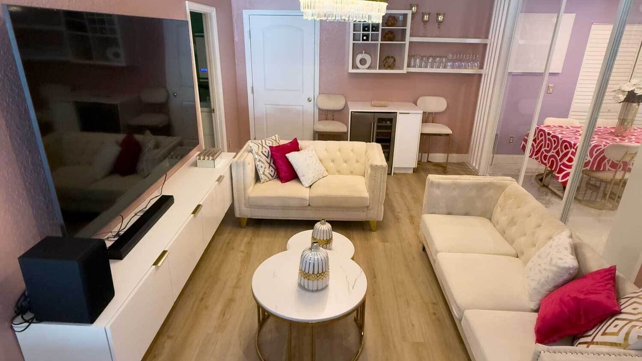 Photo of Livingroom in Deerfield Beach