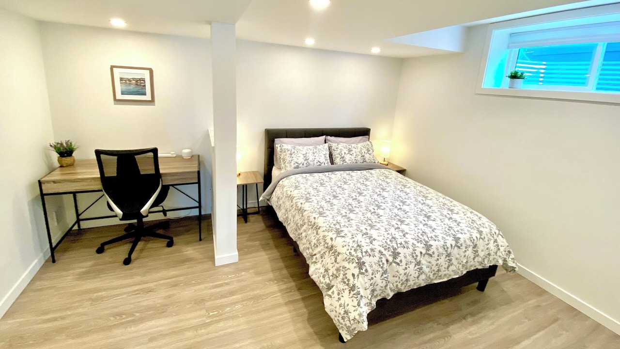 Photo of Bedroom in Colwood