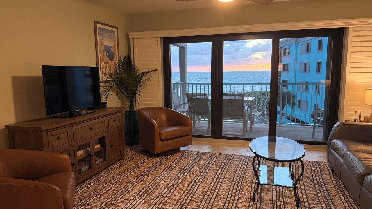 Photo of Livingroom in Stuart