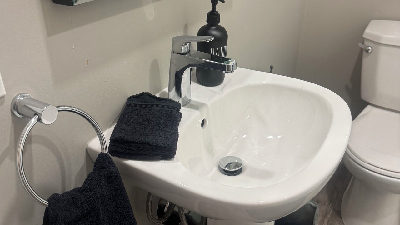 Photo of Bathroom in Sylvan Lake