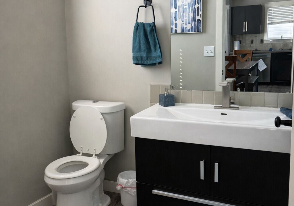 Photo of Bathroom in Sylvan Lake