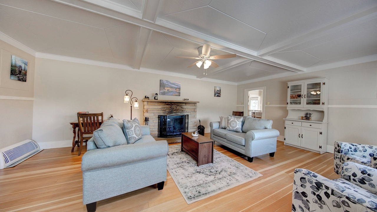 Photo of Livingroom in Estes Park