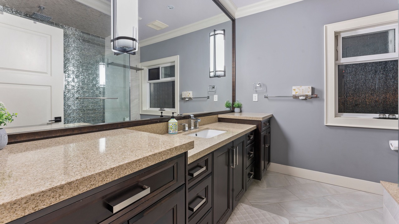 Photo of Bathroom in Queensborough