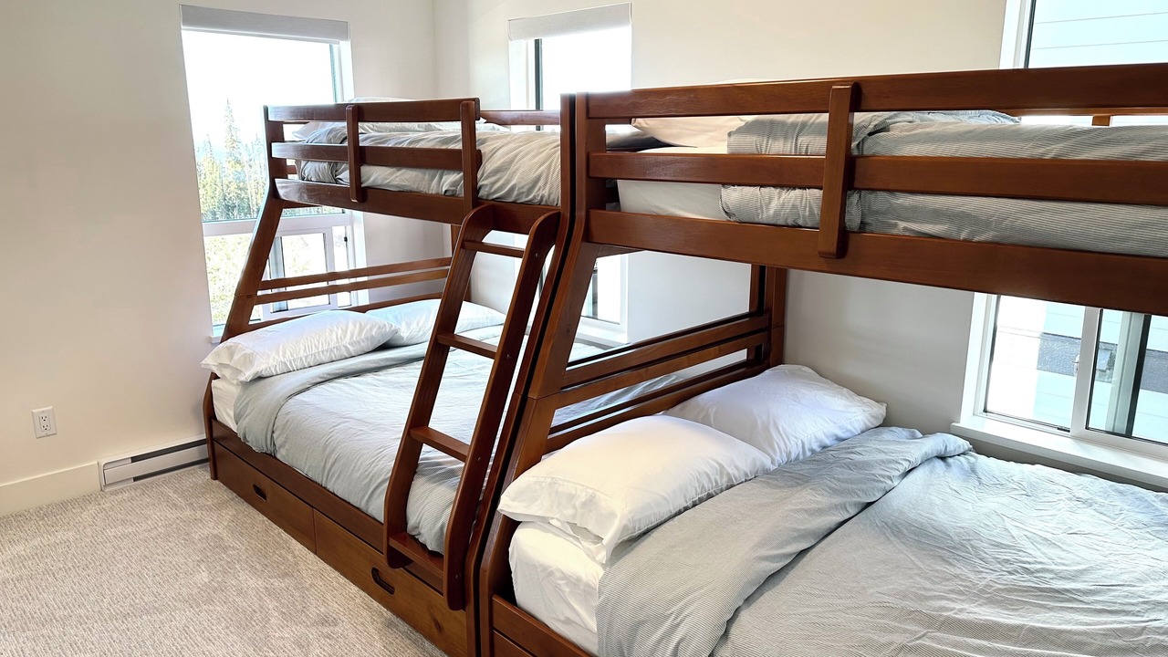 Photo of Bedroom in Big White Ski Resort