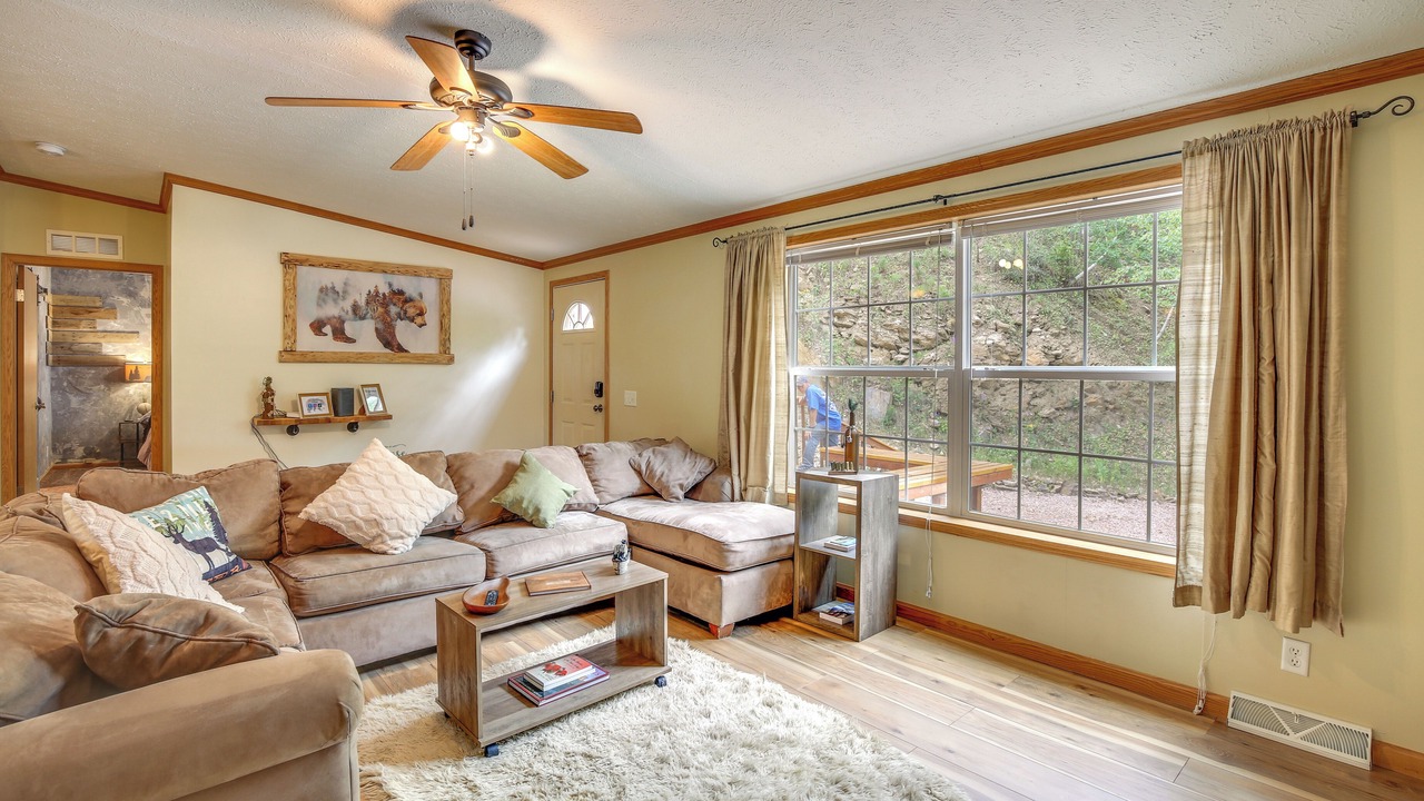 Photo of Livingroom in Keystone