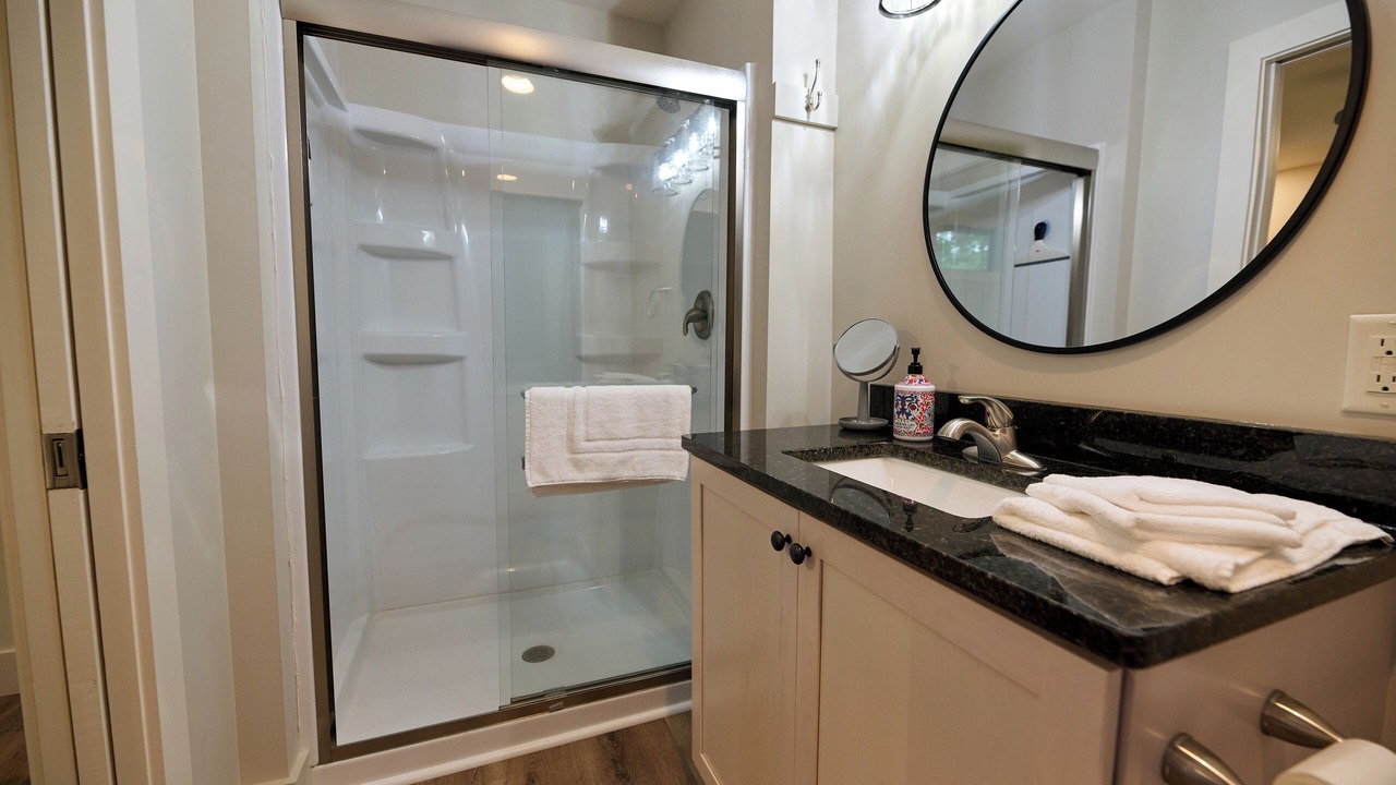 Photo of Bathroom in Cuyahoga Falls