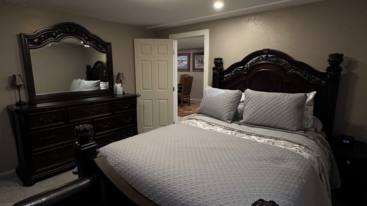 Photo of Bedroom in Aurora