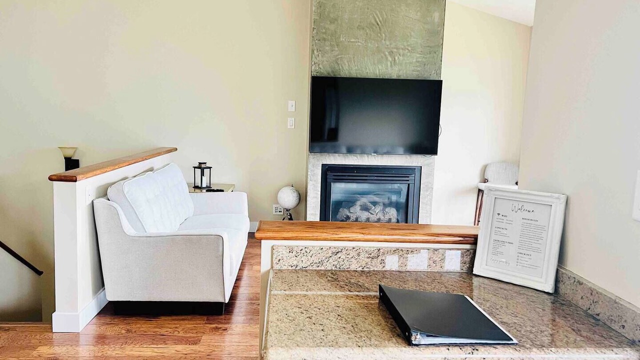Photo of Livingroom in Sicamous