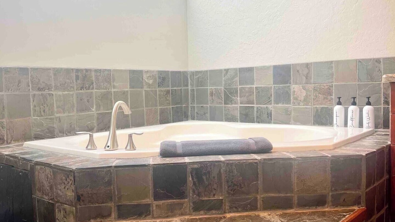 Photo of Bathroom in Sicamous