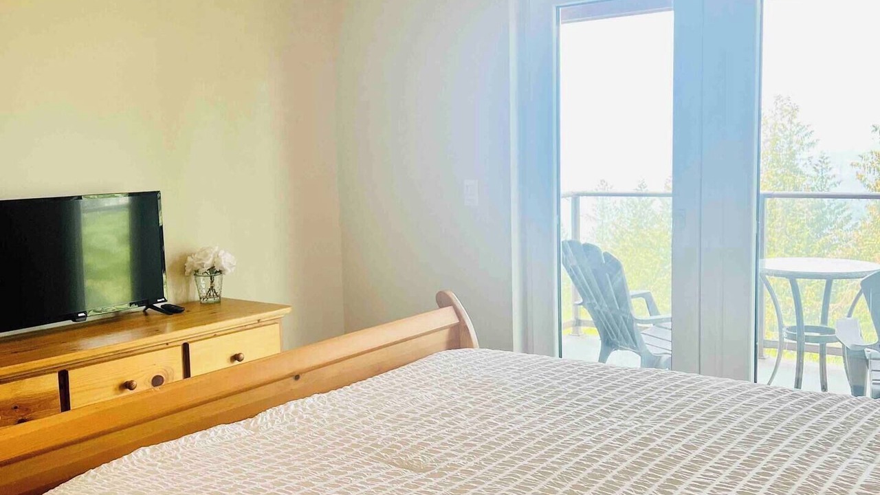 Photo of Bedroom in Sicamous