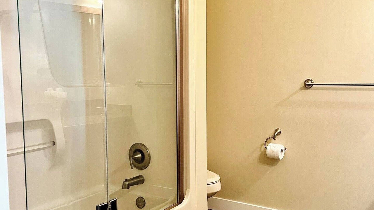 Photo of Bathroom in Sicamous