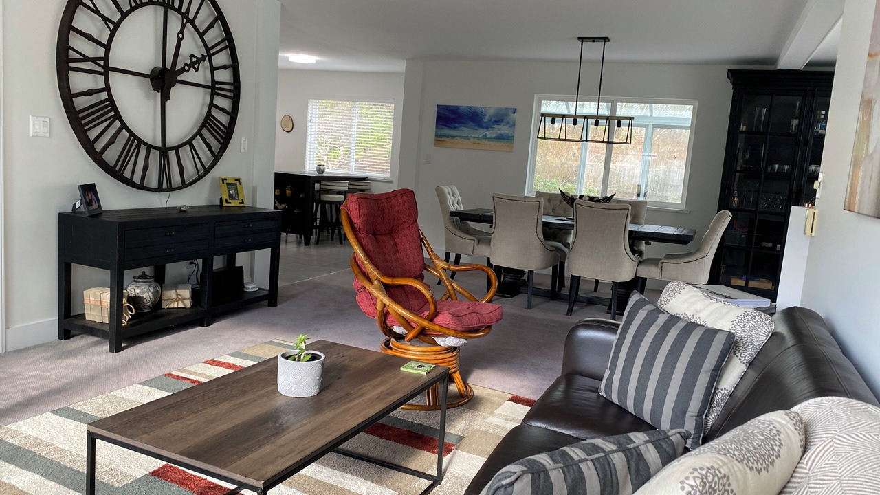 Photo of Livingroom in Surrey