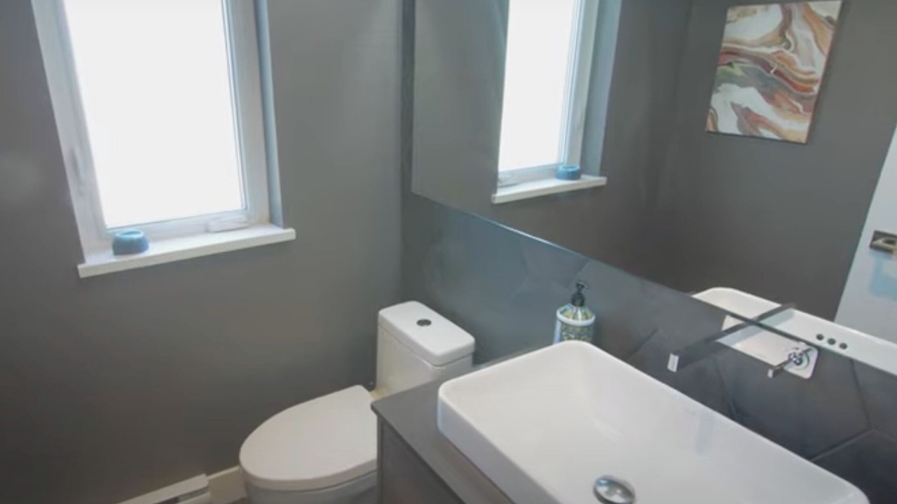Photo of Bathroom in Lower Lonsdale