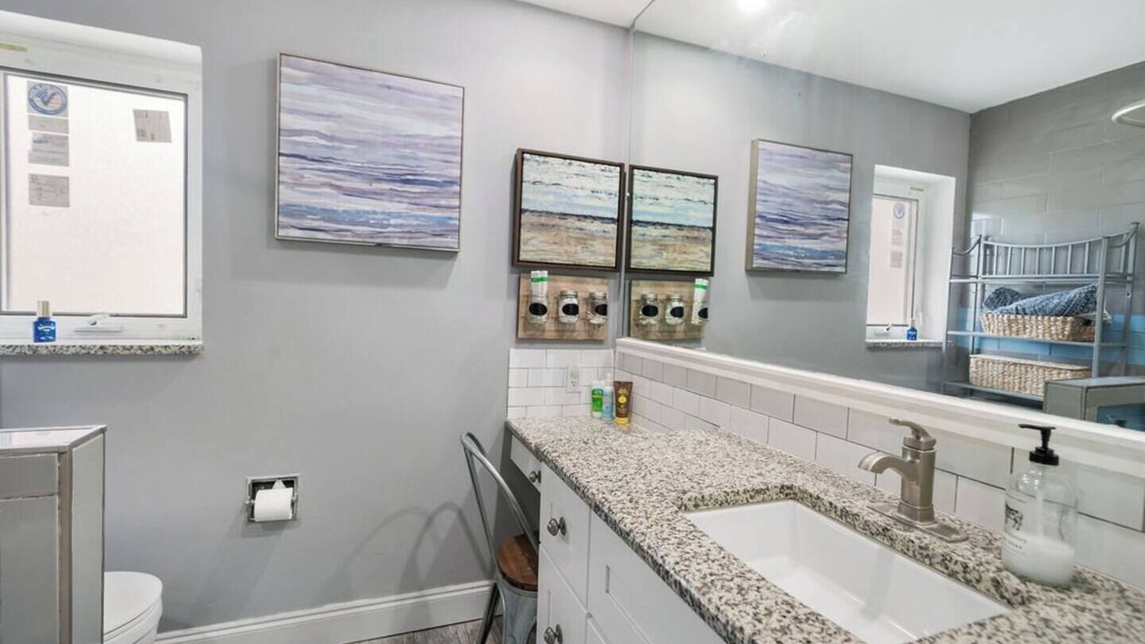 Photo of Bathroom in Hunt Club