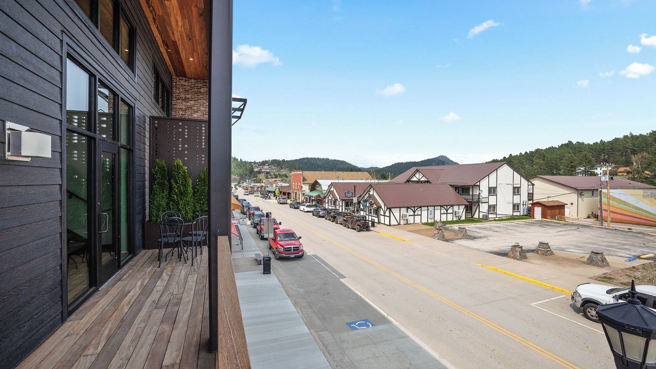 Photo of Patio Balcony in Hill City