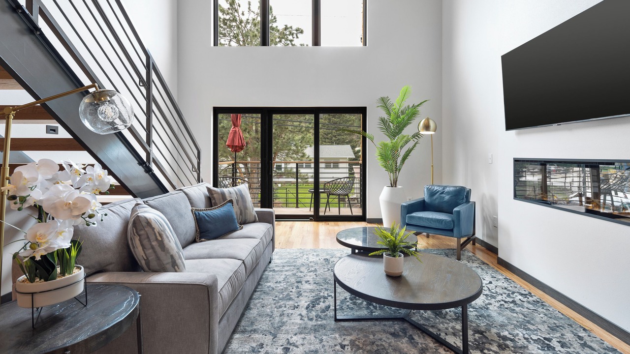 Photo of Livingroom in Hill City