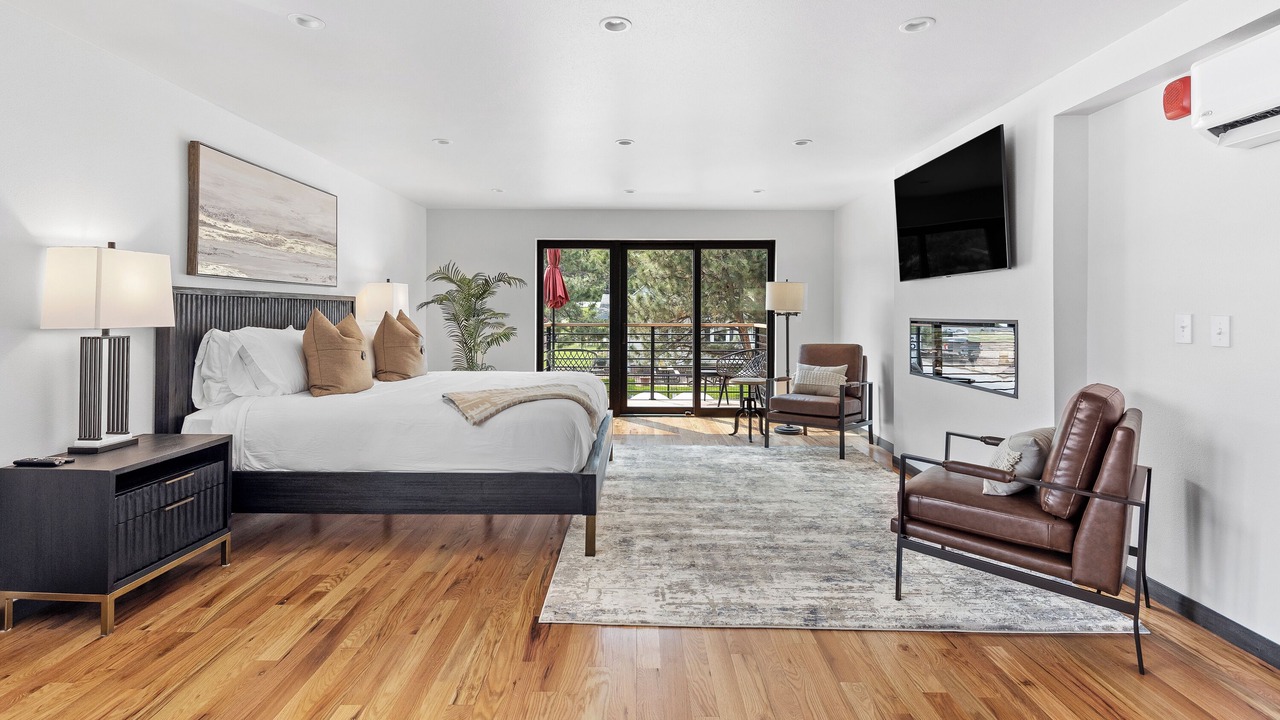 Photo of Bedroom in Hill City
