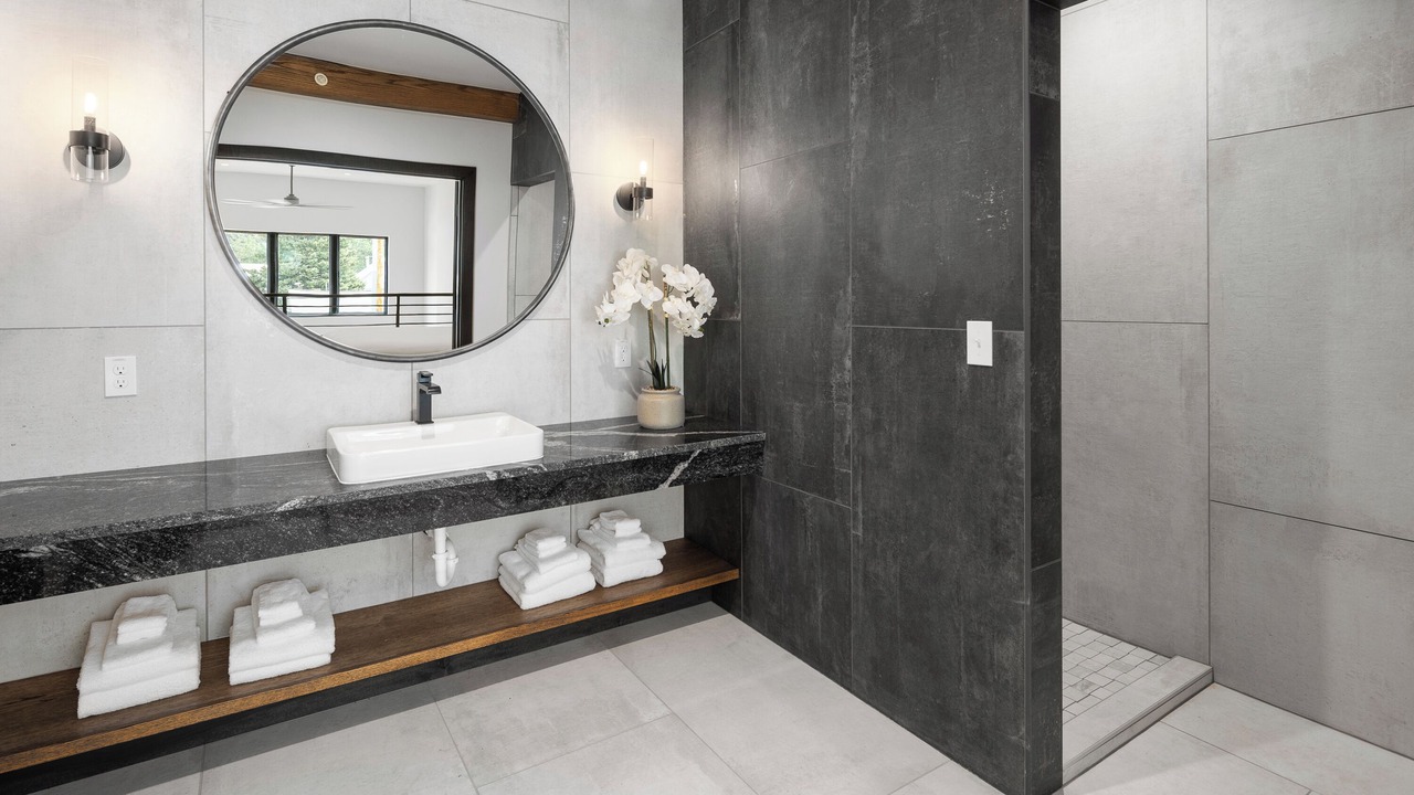 Photo of Bathroom in Hill City