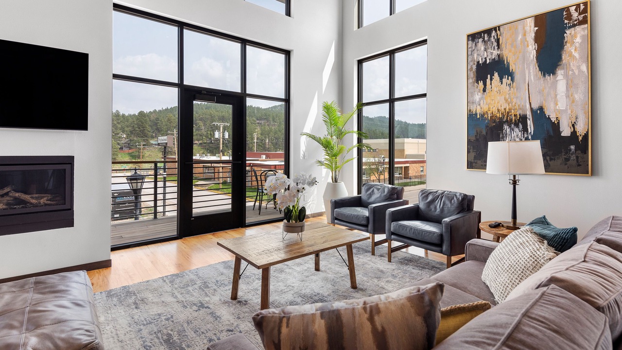 Photo of Livingroom in Hill City