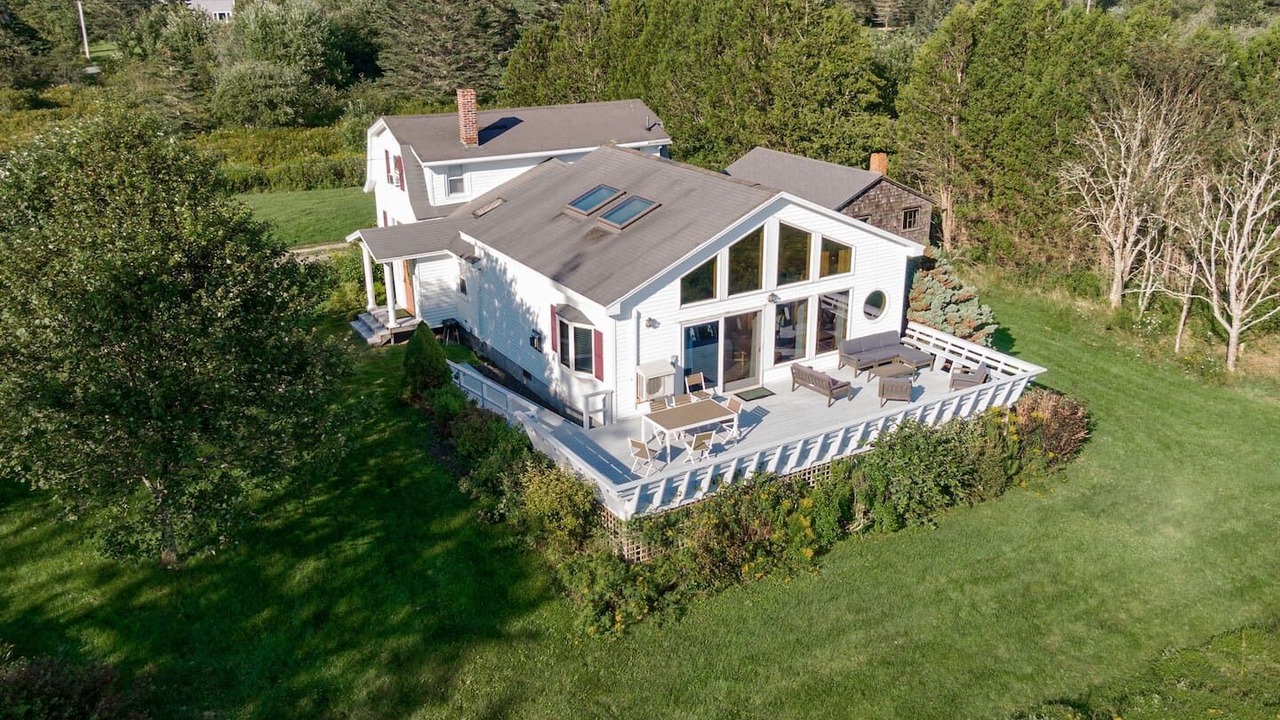 Photo of Outdoor in Bernard