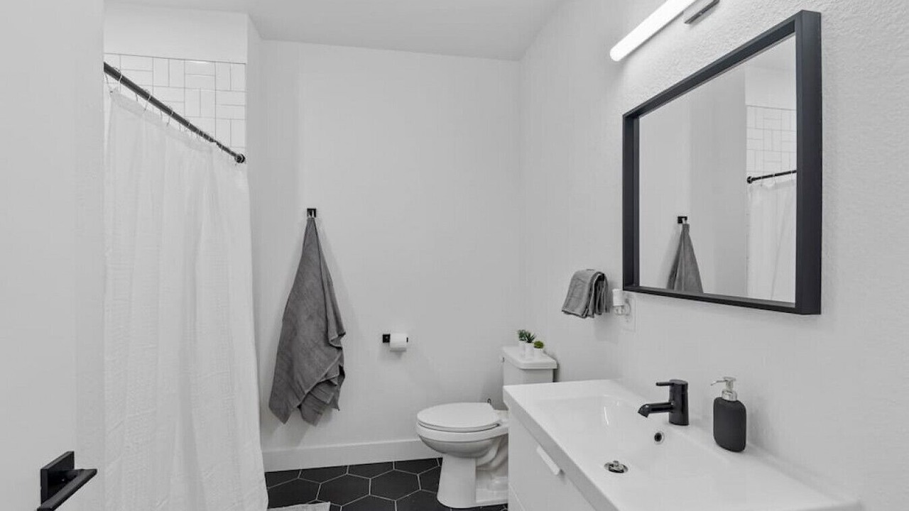 Photo of Bathroom in West Colfax