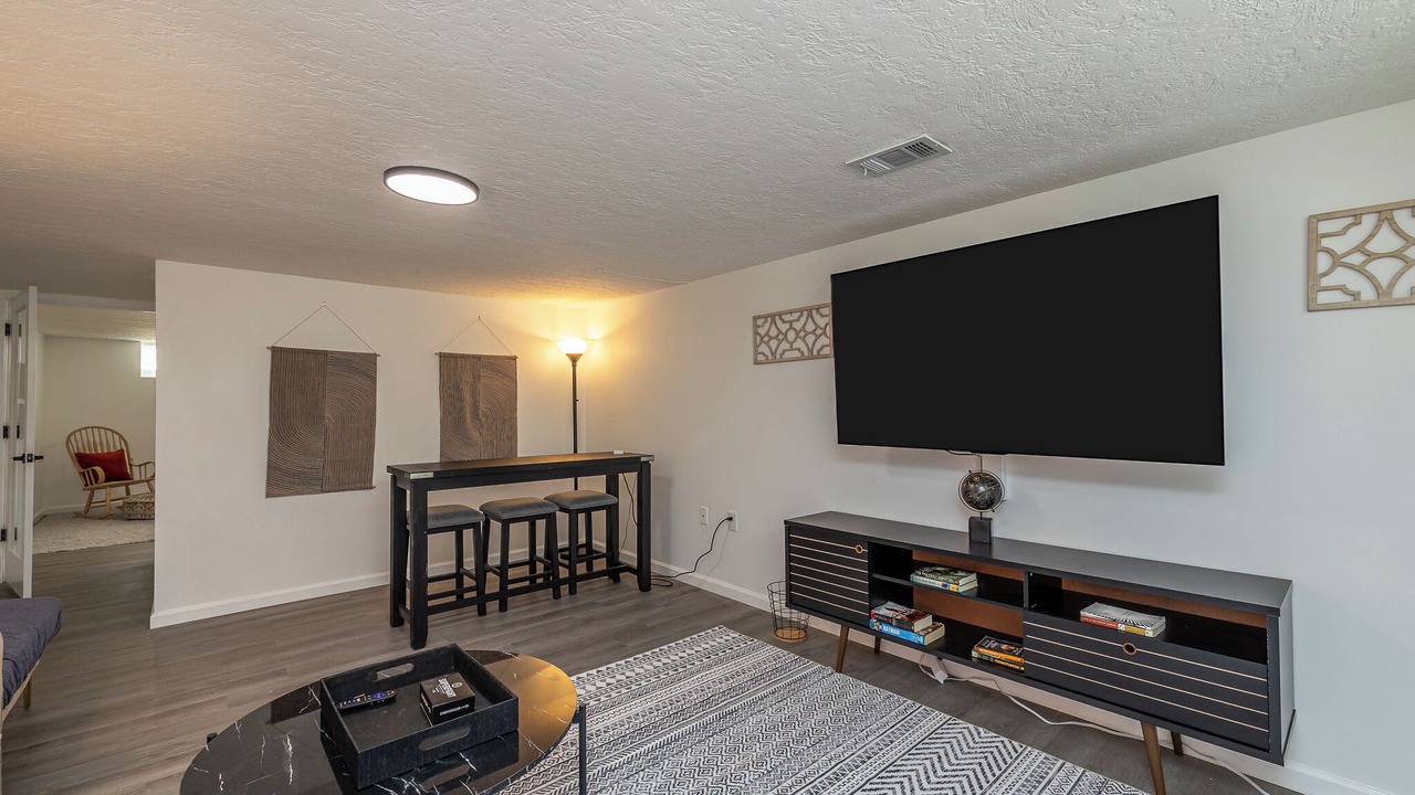 Photo of Livingroom in South Euclid