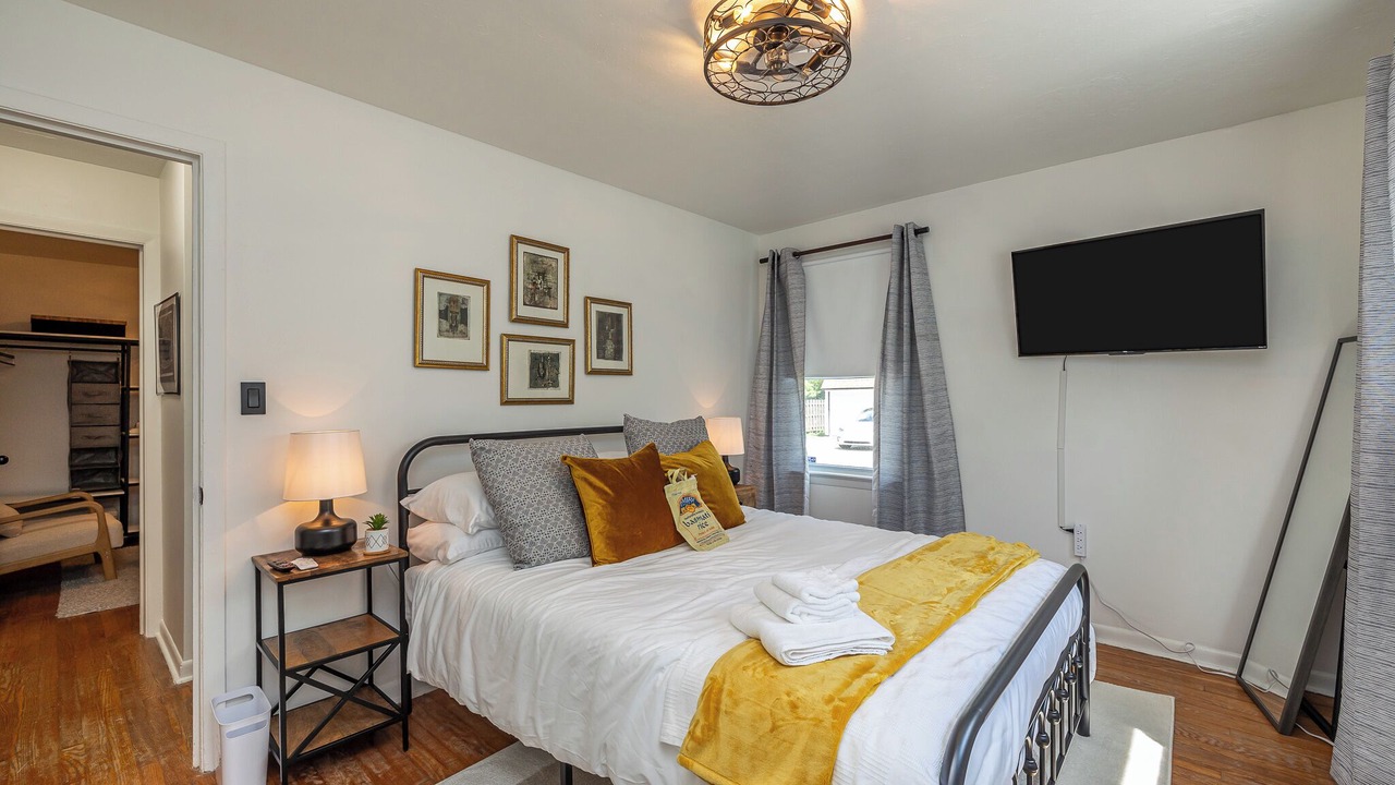 Photo of Bedroom in South Euclid