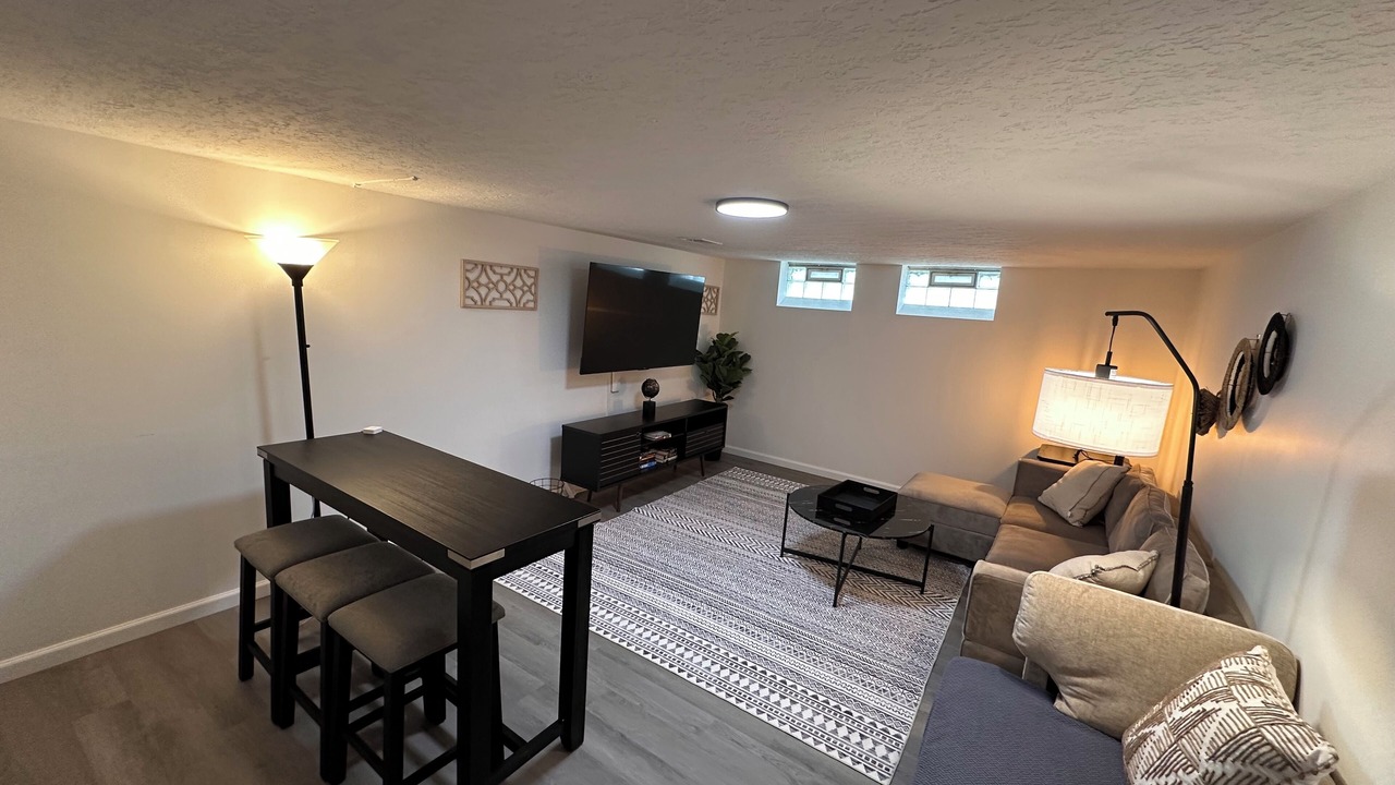 Photo of Livingroom in South Euclid