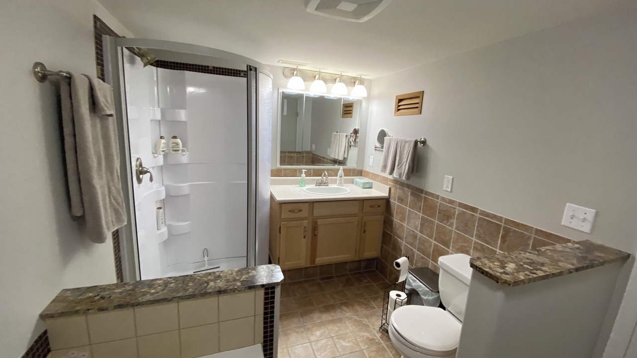 Photo of Bathroom in Okanagan-Similkameen