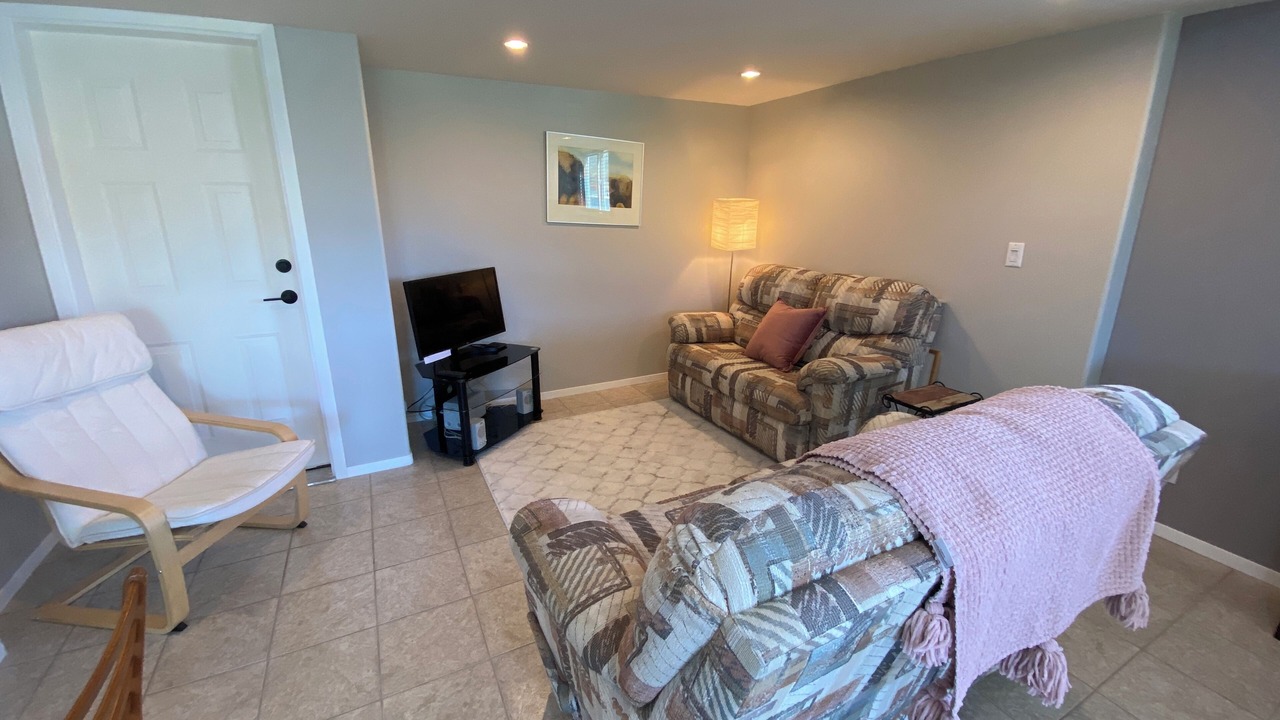 Photo of Livingroom in Okanagan-Similkameen