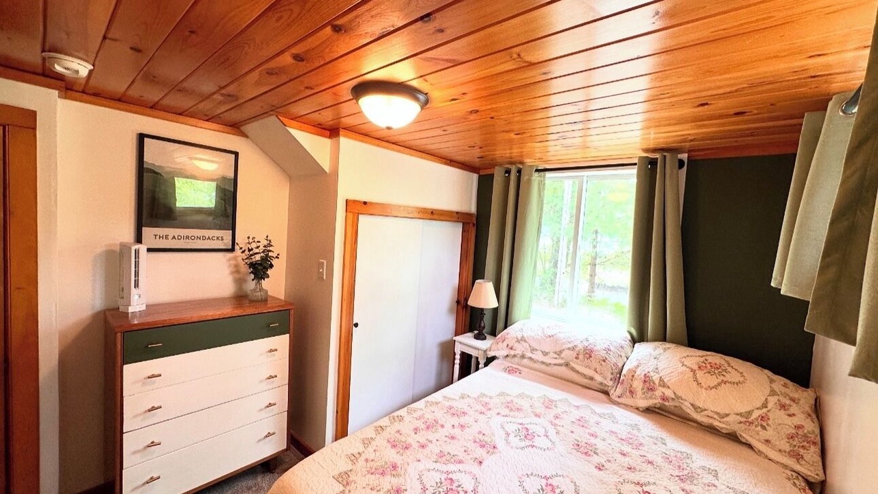 Photo of Bedroom in Schroon Lake
