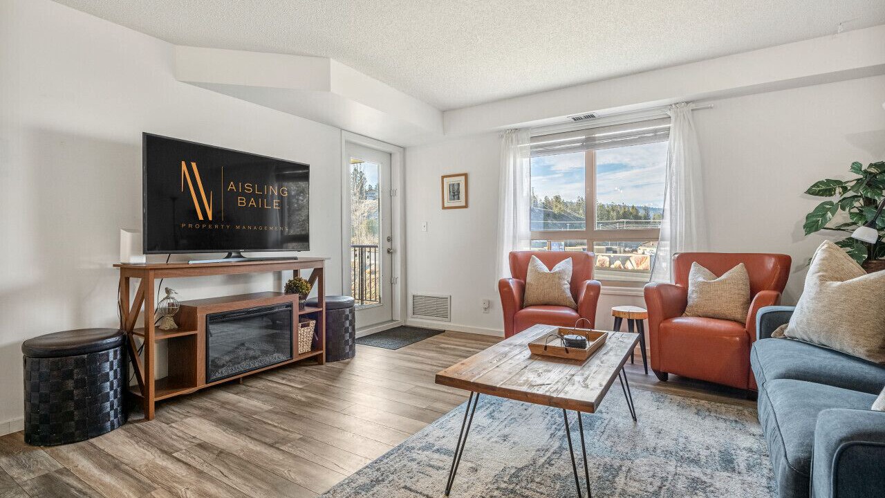 Photo of Livingroom in East Kootenay