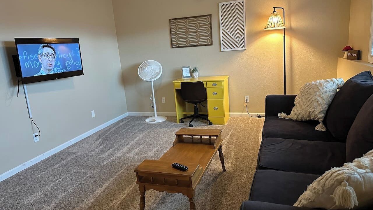 Photo of Livingroom in Laramie
