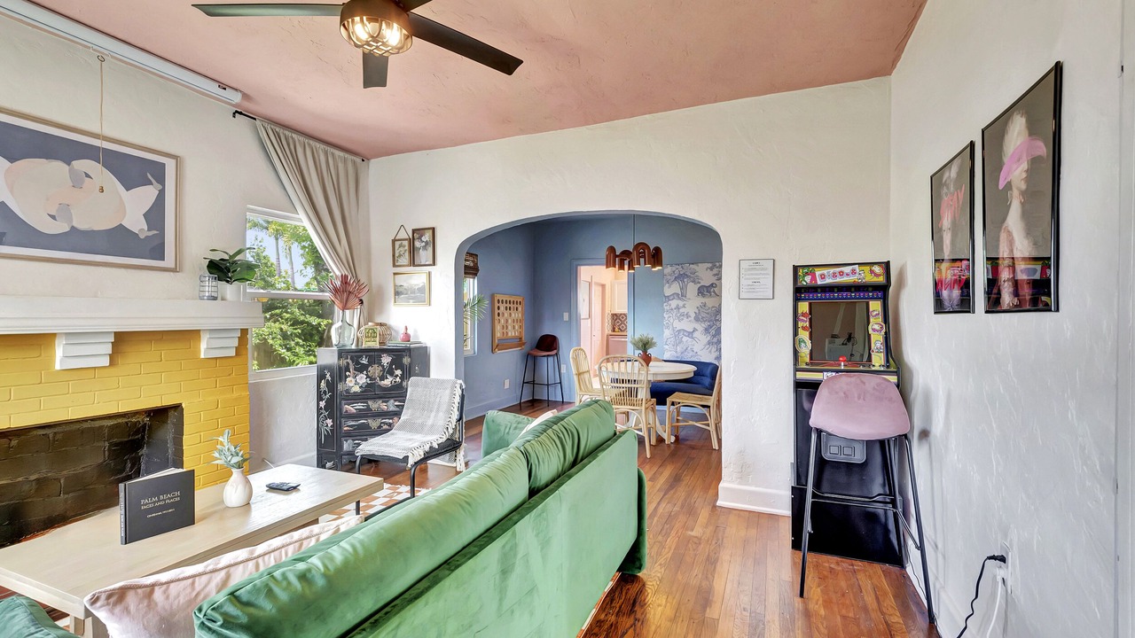 Photo of Livingroom in Parker Ridge
