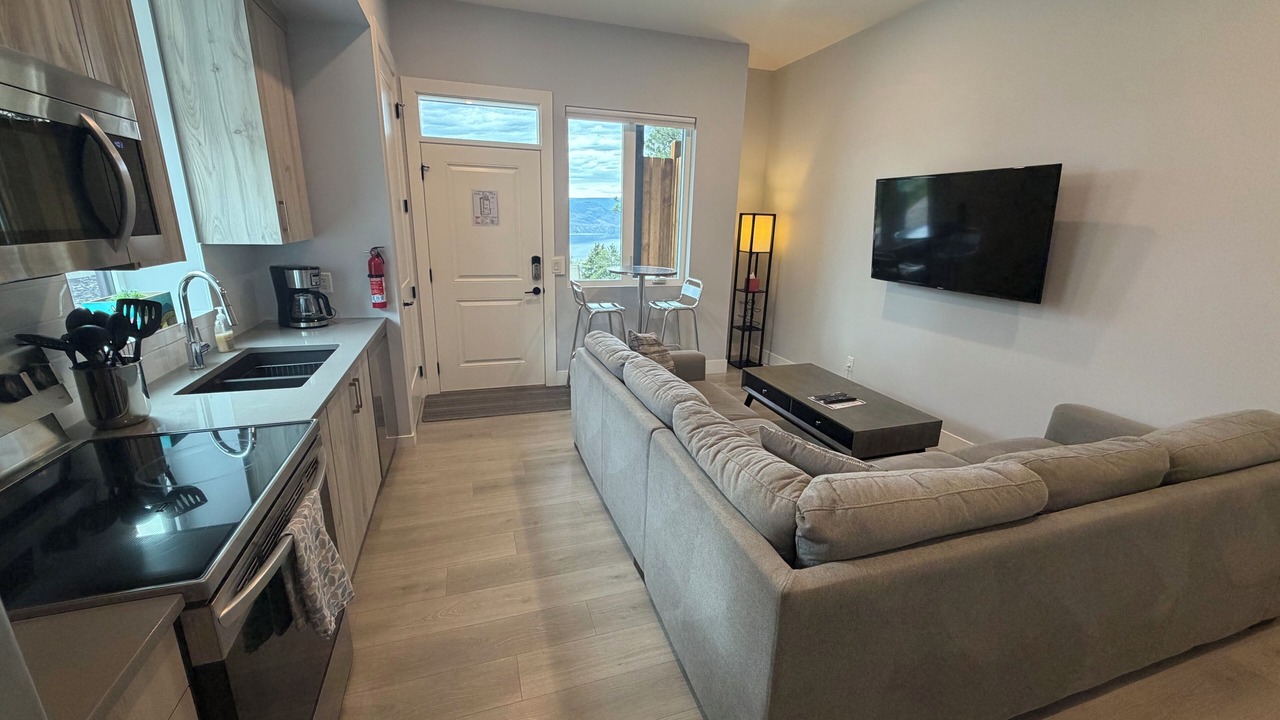 Photo of Kitchen in Okanagan-Similkameen