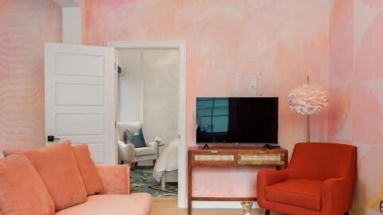 Photo of Livingroom in Civic Center