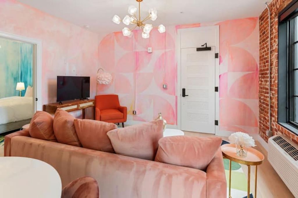 Photo of Livingroom in Civic Center