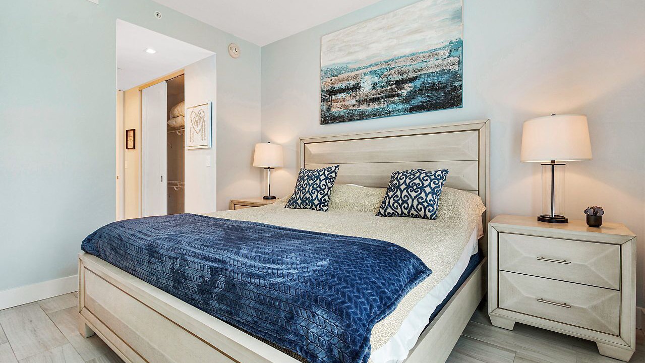 Photo of Bedroom in Parrot Cove