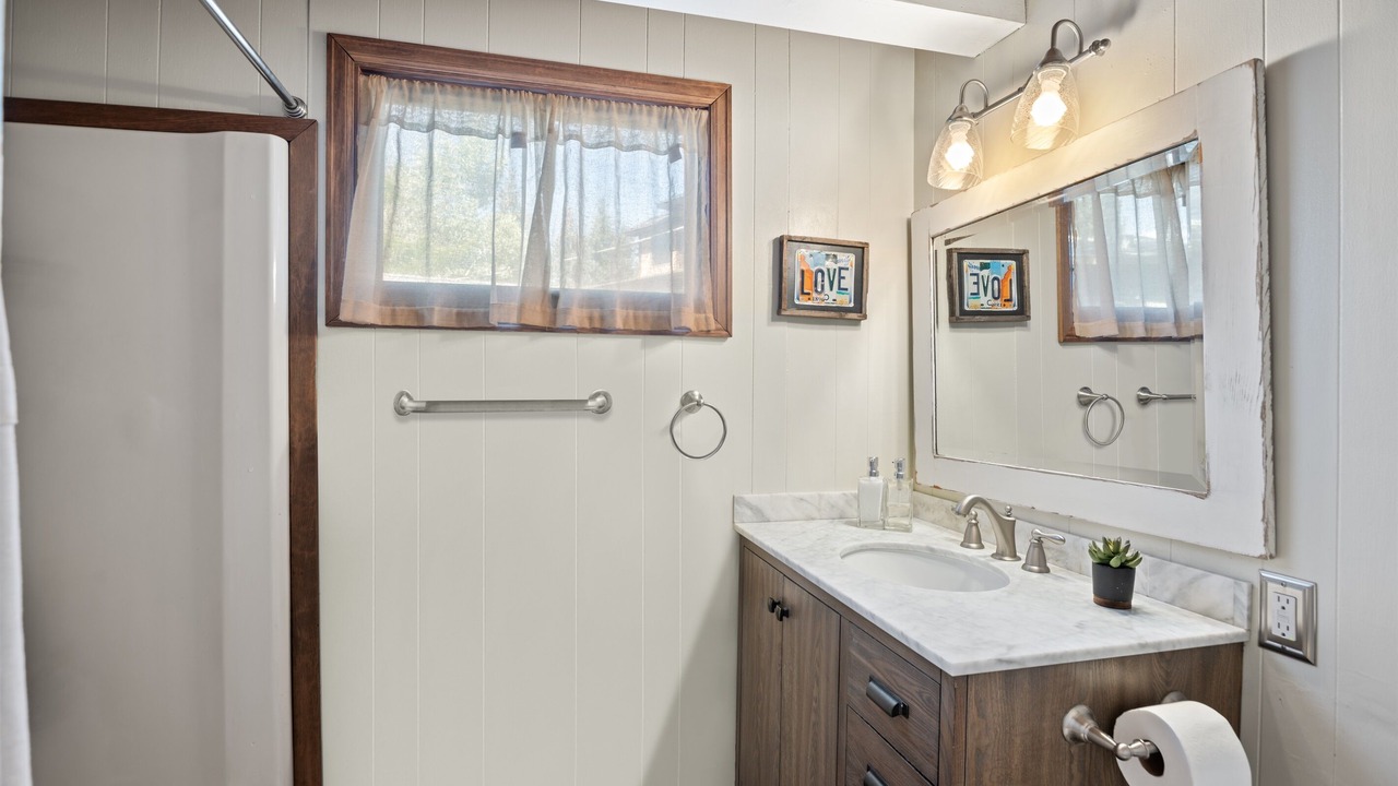 Photo of Bathroom in Basalt