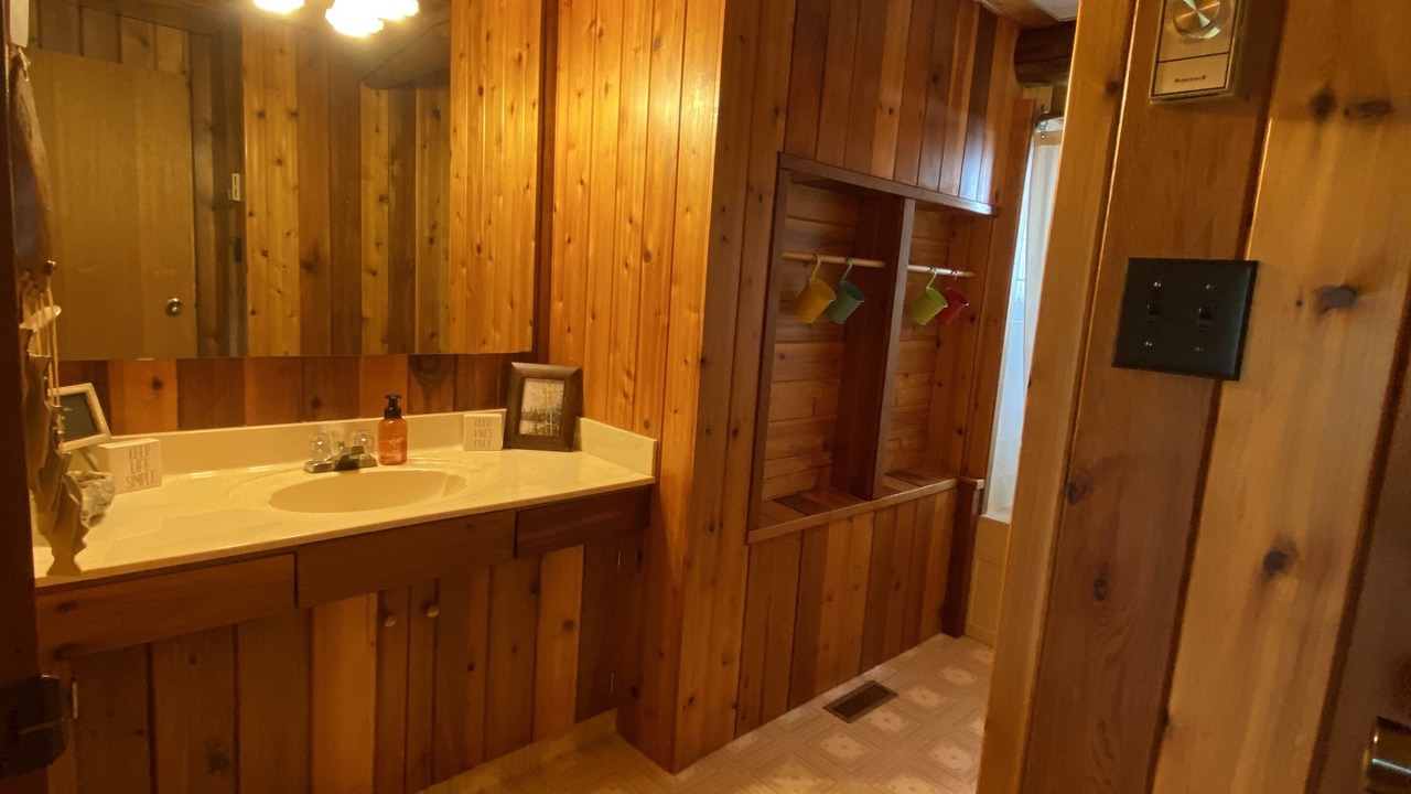 Photo of Bathroom in Nipawin