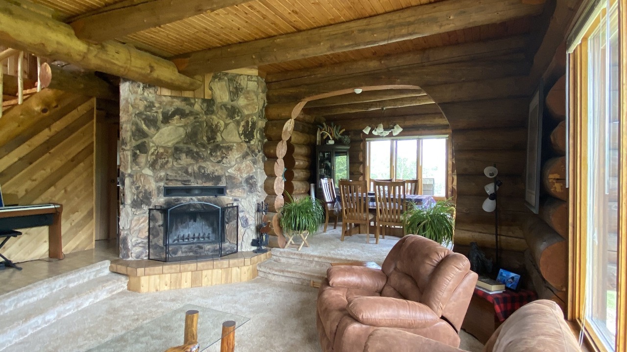 Photo of Livingroom in Nipawin