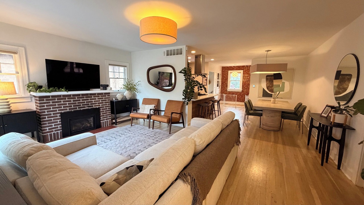 Photo of Livingroom in North Park Hill