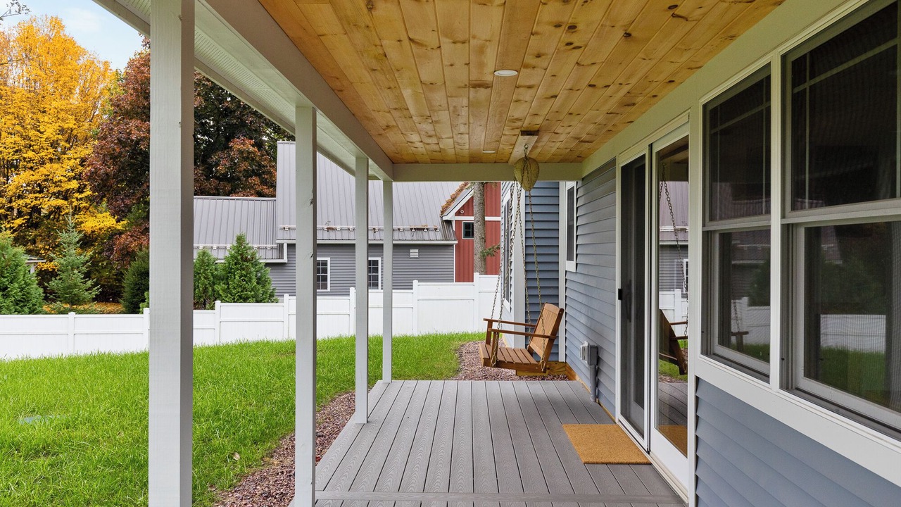 Photo of Patio Balcony in South Hero
