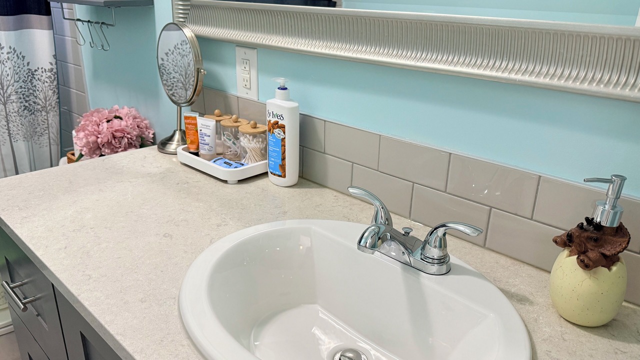 Photo of Bathroom in Drumheller