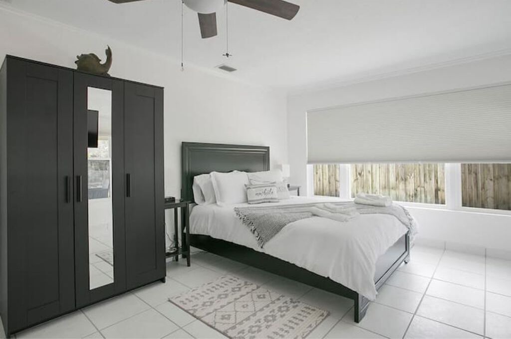 Photo of Bedroom in Lake Clarke Shores
