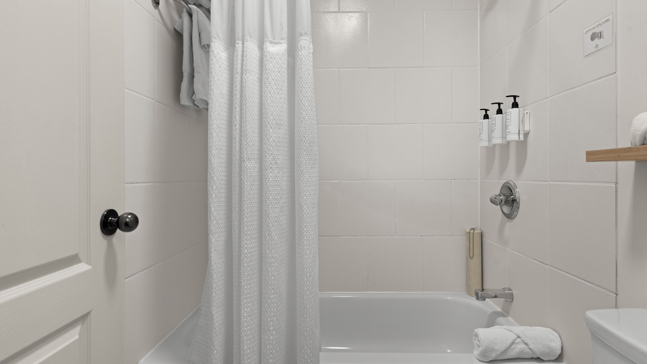 Photo of Bathroom in Okanagan-Similkameen