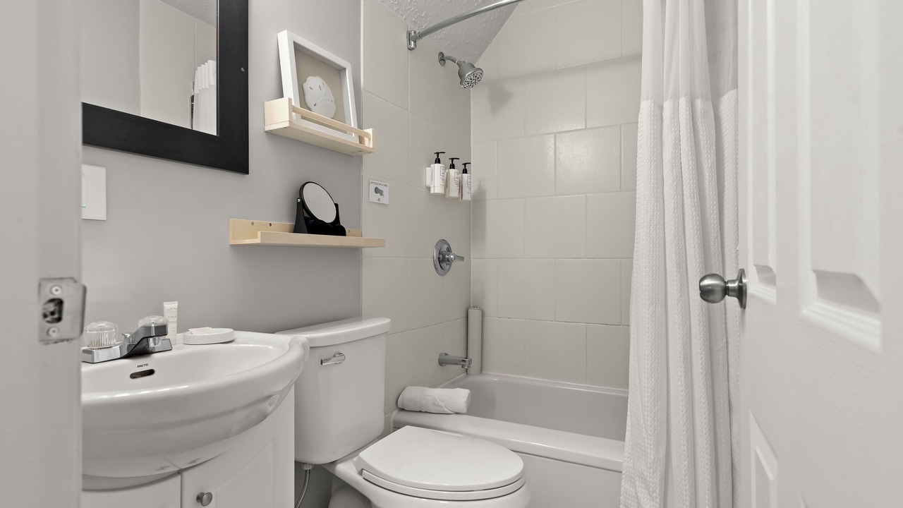 Photo of Bathroom in Okanagan-Similkameen